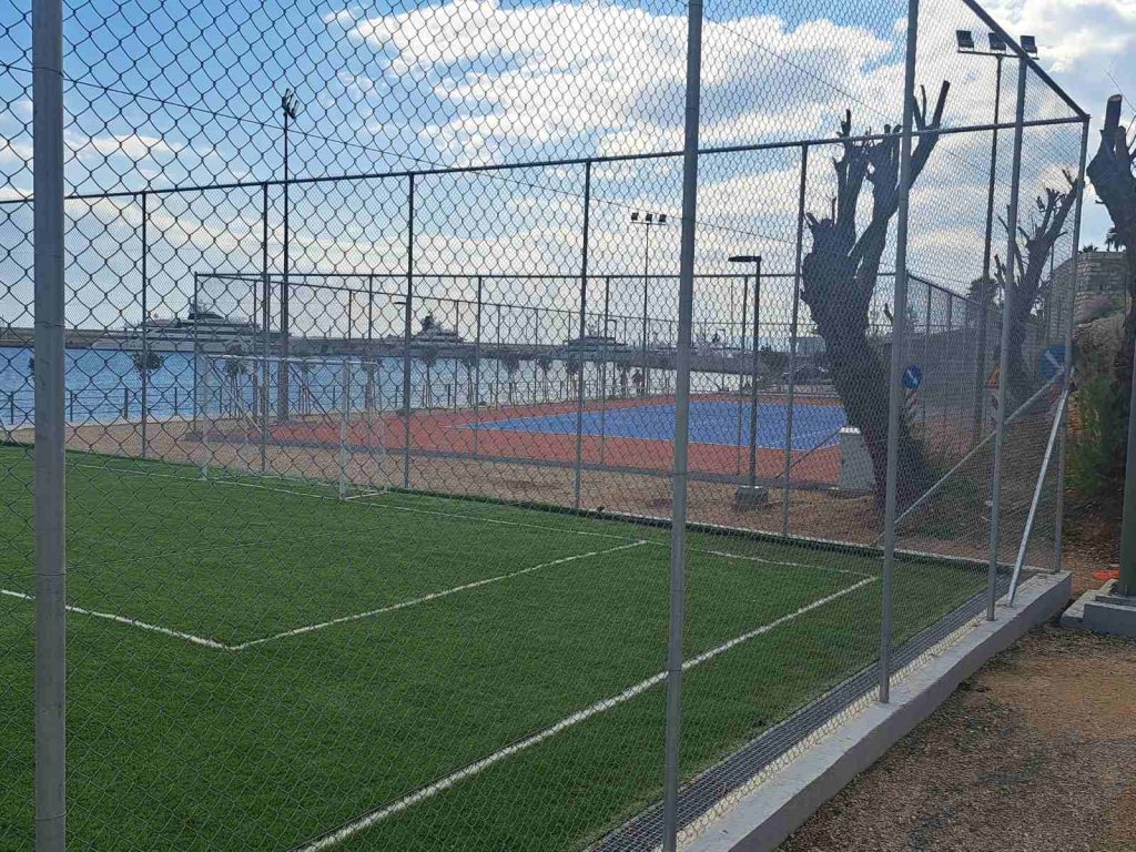 Περιφράξεις γηπέδων στα Βοτσαλάκια Πειραιά